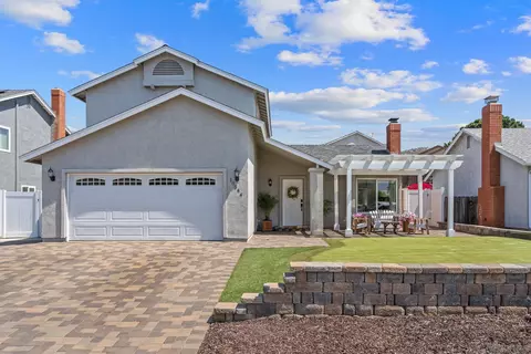 10544 2nd St, Santee, CA 92071