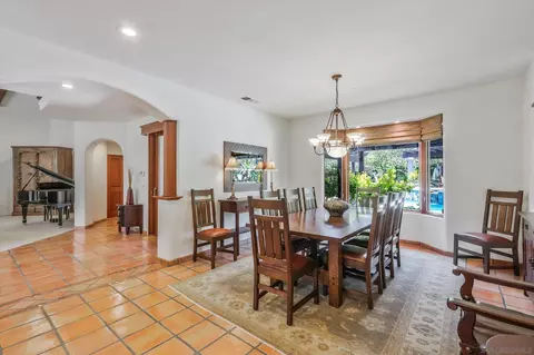 Dining - 10040 Circa Valle Verde, El Cajon, CA 92021 photo 1 of 1
