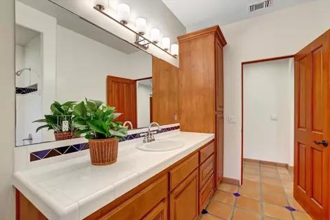 Bath - 10040 Circa Valle Verde, El Cajon, CA 92021 photo 5 of 5
