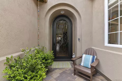 7451 Capstan Dr, Carlsbad, CA 92011 photo 4