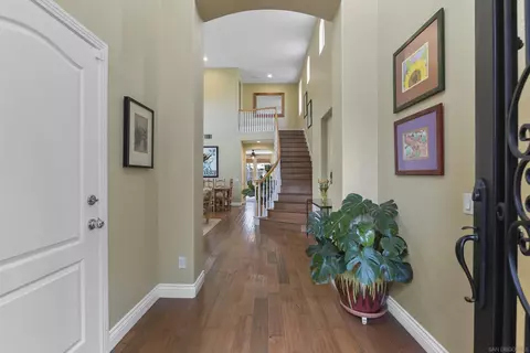 7451 Capstan Dr, Carlsbad, CA 92011 photo 5