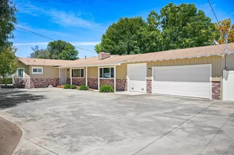 10215 Vista Camino, Lakeside, CA 92040