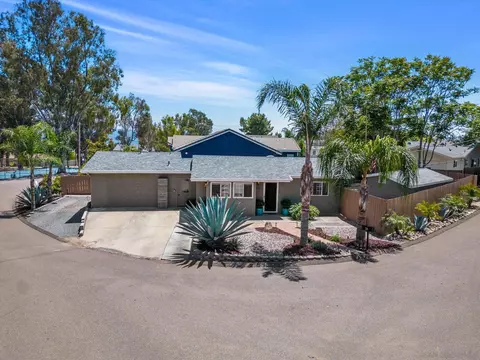 200 Scenic Dr, El Cajon, CA 92021 photo 2