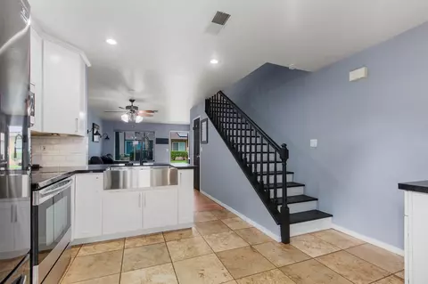 Entry Way - 10321 Carefree Dr, Santee, CA 92071 photo 1 of 2