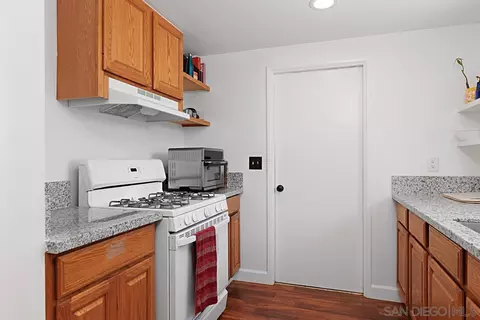 Kitchen - 704 Barsby St, Vista, CA 92084 photo 2 of 3