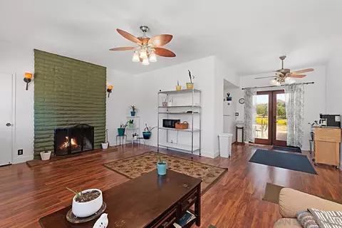 Living - 704 Barsby St, Vista, CA 92084 photo 2 of 2