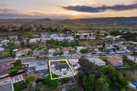 View/Area - 611 Monica Cir, Oceanside, CA 92057 photo 3 of 7