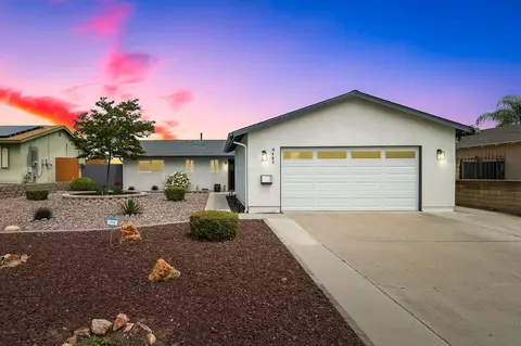 9465 Medina Dr, Santee, CA 92071