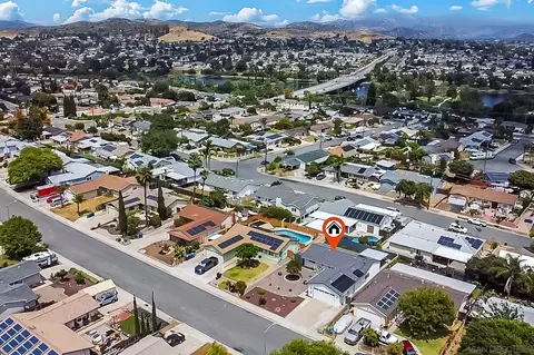 9465 Medina Dr, Santee, CA 92071 photo 2