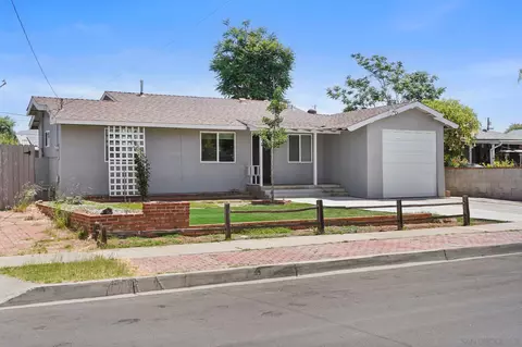 944 Goldenrod St, Escondido, CA 92027