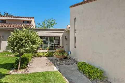 17921 Valle De Lobo Dr, Poway, CA 92064 photo 2