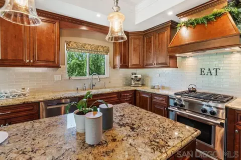 17921 Valle De Lobo Dr, Poway, CA 92064 photo 8