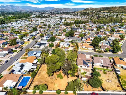 View/Area - 8622 Sunridge Dr, Santee, CA 92071 photo 3 of 5