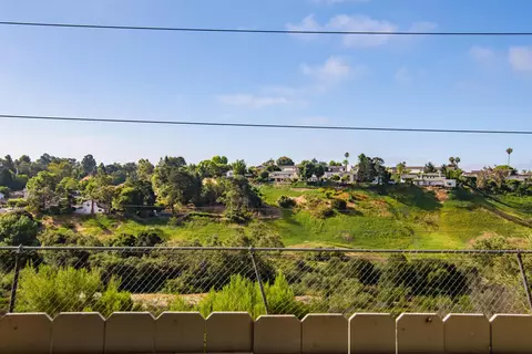 7923 Camino Glorita, San Diego, CA 92122