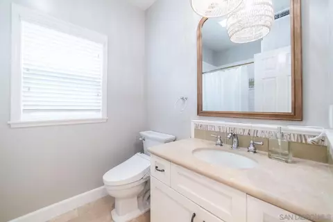 Bath - 742 Cornish Dr, Encinitas, CA 92024 photo 5 of 6