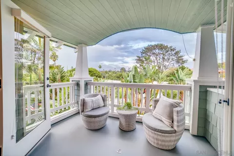 Exterior - 742 Cornish Dr, Encinitas, CA 92024 photo 6 of 7