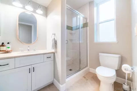 Bath - 742 Cornish Dr, Encinitas, CA 92024 photo 6 of 6