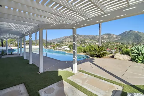 Exterior - 9692 Red Pony Ln, El Cajon, CA 92021 photo 2 of 7