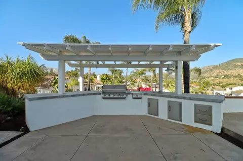Kitchen - 9692 Red Pony Ln, El Cajon, CA 92021 photo 2 of 2