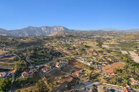 View/Area - 9692 Red Pony Ln, El Cajon, CA 92021 photo 2 of 3