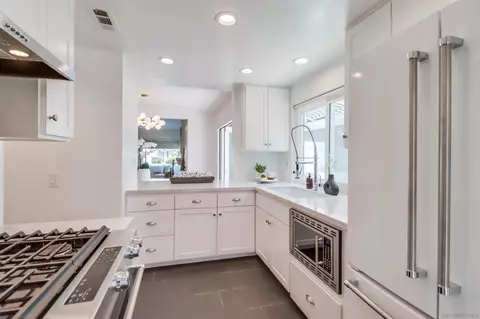 807 Windcrest Dr, Carlsbad, CA 92011 photo 14
