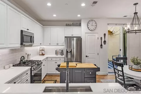 3605 Summit Trail Ct, Carlsbad, CA 92010 photo 13