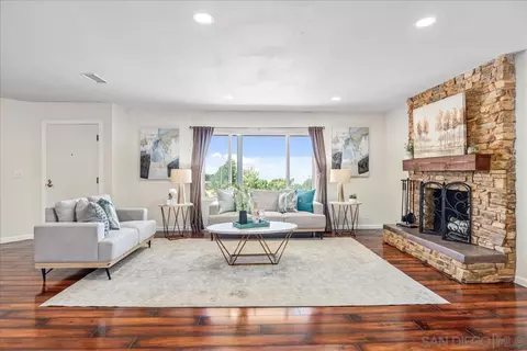 737 La Cresta Blvd, El Cajon, CA 92021 photo 2