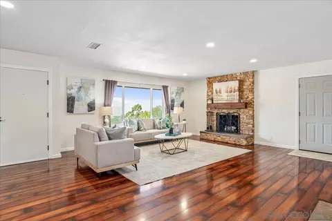 737 La Cresta Blvd, El Cajon, CA 92021 photo 6