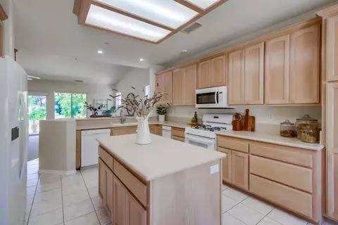 Kitchen - 24034 Sargeant Rd, Ramona, CA 92065 photo 7 of 7