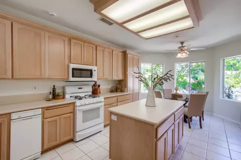 Kitchen - 24034 Sargeant Rd, Ramona, CA 92065 photo 2 of 7