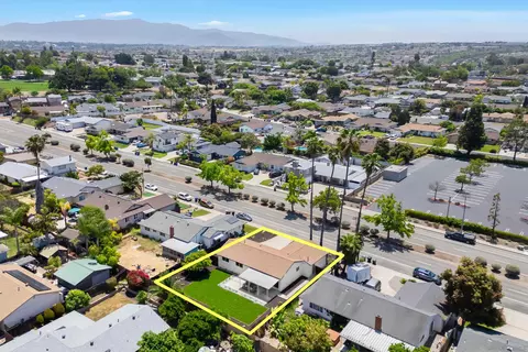 View/Area - 1611 E H St, Chula Vista, CA 91913 photo 5 of 10