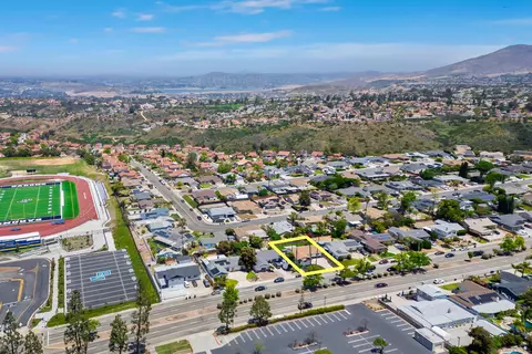 View/Area - 1611 E H St, Chula Vista, CA 91913 photo 4 of 10