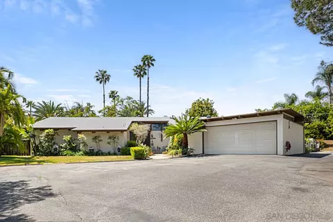 821 E 17th Ave, Escondido, CA 92025 photo 3