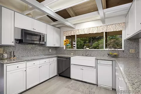 821 E 17th Ave, Escondido, CA 92025 photo 8