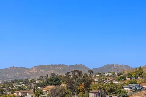 8562 Wintergardens Blvd, Lakeside, CA 92040 photo 25
