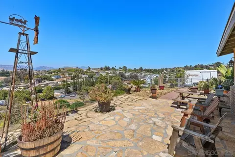 8562 Wintergardens Blvd, Lakeside, CA 92040 photo 2
