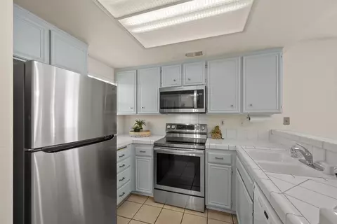 Kitchen - 8902 Arlingdale Way, Spring Valley, CA 91977 photo 2 of 4
