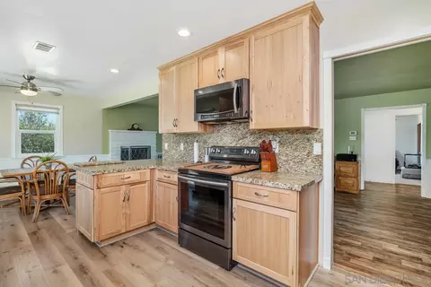 1645 Calavo Rd, Fallbrook, CA 92028 photo 8