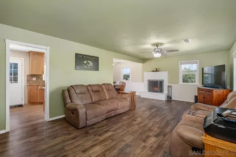 1645 Calavo Rd, Fallbrook, CA 92028 photo 11