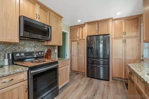 1645 Calavo Rd, Fallbrook, CA 92028 photo 6