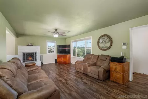 1645 Calavo Rd, Fallbrook, CA 92028 photo 12