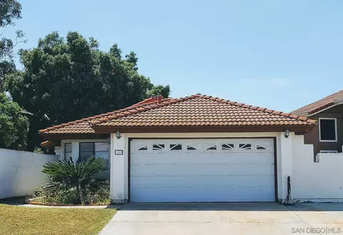 1082 Winding Oak Dr, Chula Vista, CA 91910