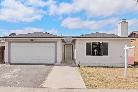 8955 Via Caracas, San Diego, CA 92126