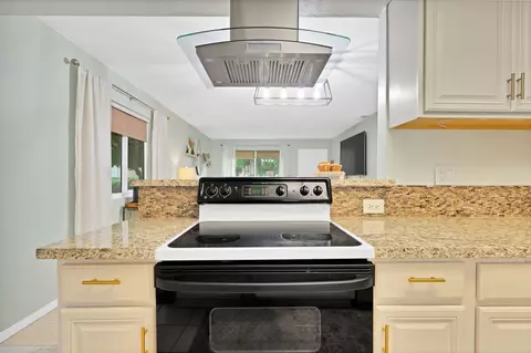 Kitchen - 901 N Fig St #E, Escondido, CA 92026 photo 5 of 6