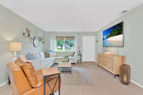 901 N Fig St #E, Escondido, CA 92026