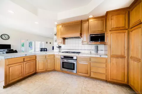 2142 Eastom Way, Fallbrook, CA 92028 photo 16