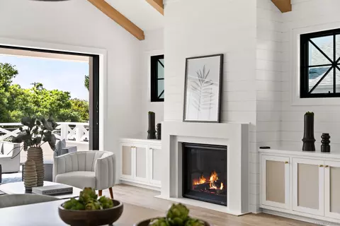 Living - 711 F Ave, Coronado, CA 92118 photo 2 of 3