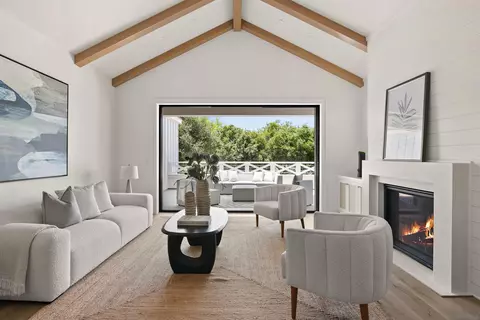 Living - 711 F Ave, Coronado, CA 92118 photo 1 of 3