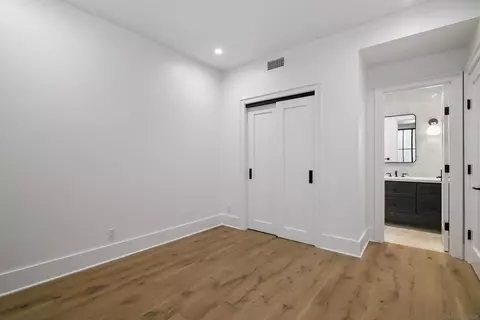 Bedroom - 711 F Ave, Coronado, CA 92118 photo 2 of 2