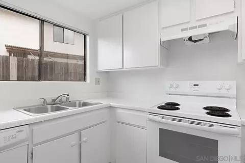 Kitchen - 3466 Los Mochis, Oceanside, CA 92056 photo 4 of 4